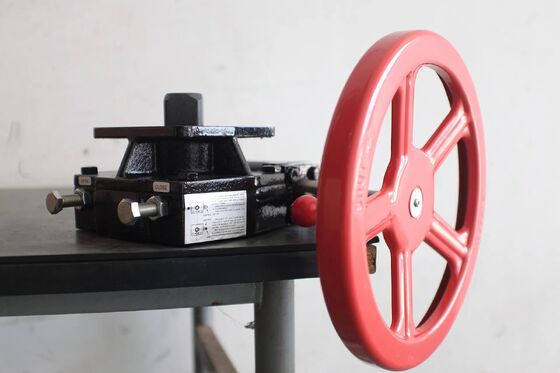 핸드 휠 작동 수동 오버라이드 기어박스